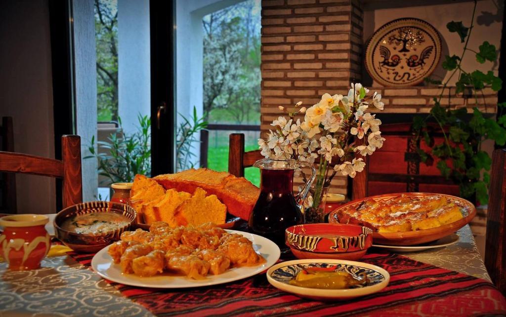 فندق Casa Cartianu Târgu Jiu المظهر الخارجي الصورة